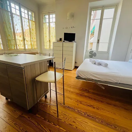 A 5 Minuti Dal Centro A Piedi - Apartamento